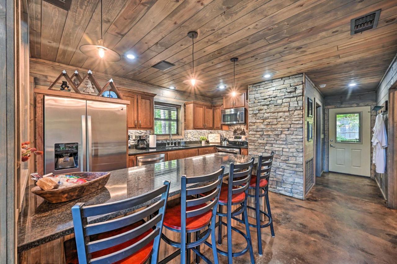Luxe Broken Bow Cabin With Tesla Charging Station Stephens Gap 외부 사진